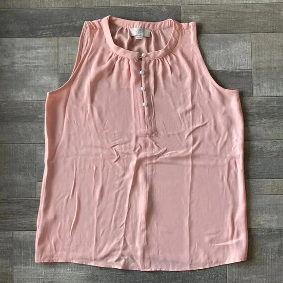 Blush pink top with pearl buttons - Picture 4 of 8